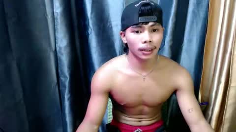 Snapshot of pinoy_fuckboy69 chatting on April 19, 11:09 am pinoy_fuckboy69 online show from April 19, 11:09 am