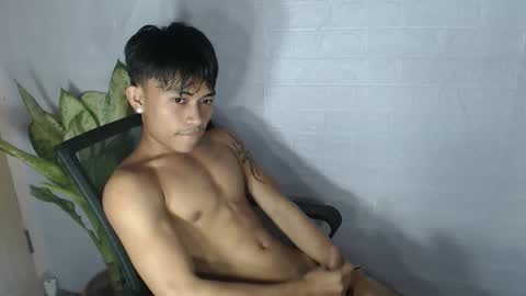 pinoy_palautogxxx online show from February 16, 5:20 pm