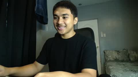 Snapshot of pinoyadriannexxx chatting on February 4, 5:13 am Adrianne online show from February 4, 5:13 am