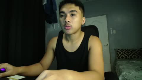 Snapshot of pinoyadriannexxx chatting on February 6, 5:01 am Adrianne online show from February 6, 5:01 am