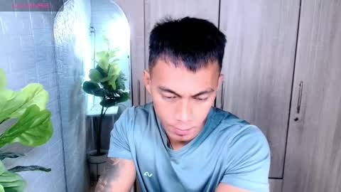 Snapshot of pinoymilker chatting on April 21, 3:07 pm ethan online show from April 21, 3:07 pm