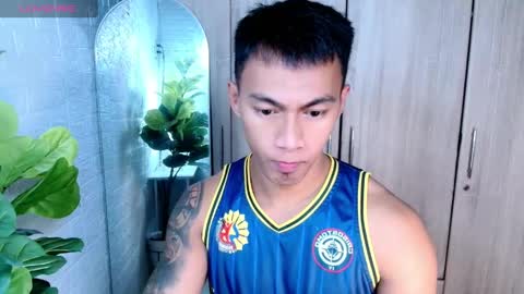 Snapshot of pinoymilker chatting on April 30, 11:38 am ethan online show from April 30, 11:38 am