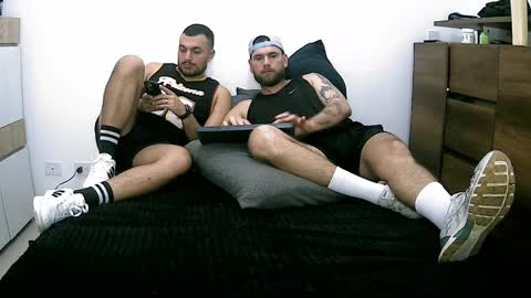 pipe1203 online show from February 9, 11:42 pm