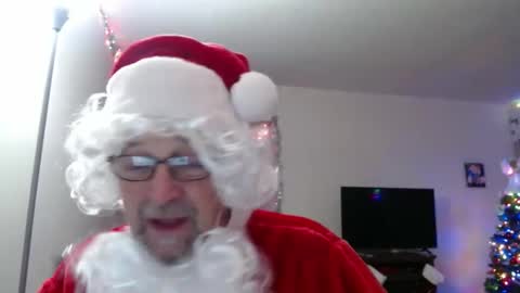 Snapshot of pipewizard chatting on December 24, 11:44 pm pipewizard online show from December 24, 11:44 pm