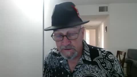 Snapshot of pipewizard chatting on September 18, 10:56 pm pipewizard online show from September 18, 10:56 pm