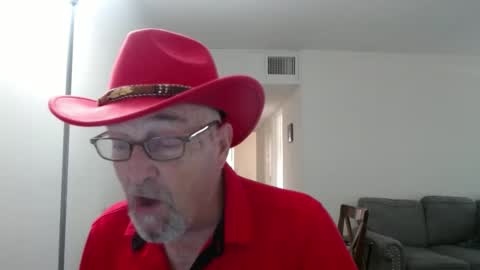 Snapshot of pipewizard chatting on September 29, 10:47 pm pipewizard online show from September 29, 10:47 pm