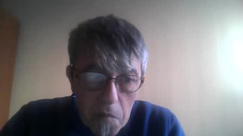 pipi2704 online show from December 22, 8:05 am