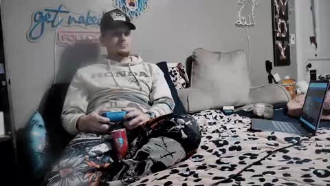 pippylongdickin online show from February 24, 7:56 pm