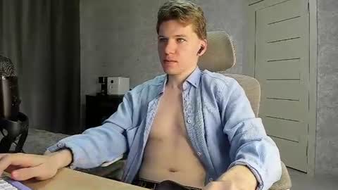 Pierre online show from June 25, 12:09 pm