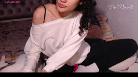 Snapshot of piscis_dreams chatting on July 13, 11:24 am PiscisDreams online show from July 13, 11:24 am