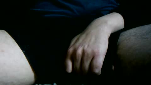 pisellonelargo online show from March 18, 10:40 am