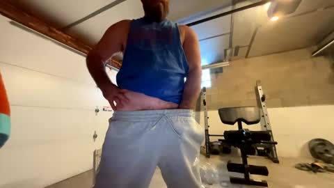 Snapshot of pitt821 chatting on February 3, 9:09 pm Mike online show from February 3, 9:09 pm