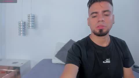 Snapshot of pittandlunaa69 chatting on January 17, 1:16 pm PittAndLunaa69 online show from January 17, 1:16 pm