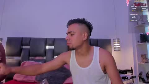 Snapshot of pittandlunaa69 chatting on February 14, 12:57 pm PittAndLunaa69 online show from February 14, 12:57 pm