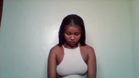 Snapshot of pixie_roman chatting on March 14, 1:23 am Majesty online show from March 14, 1:23 am