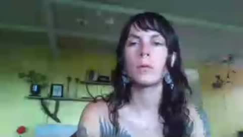 Snapshot of pixiecatfairy chatting on April 22, 11:17 pm pixiecatfairy online show from April 22, 11:17 pm