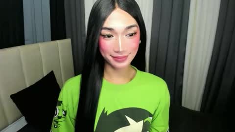 Snapshot of pixiedoll_ chatting on May 7, 5:07 pm pixiedoll_ online show from May 7, 5:07 pm