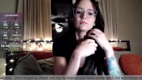 Snapshot of plantbabeee chatting on December 27, 4:36 am Plantbabeee online show from December 27, 4:36 am