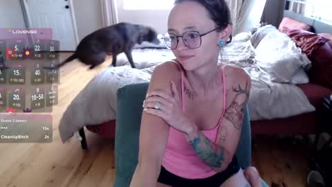 Snapshot of plantbabeee chatting on September 21, 5:47 pm Plantbabeee online show from September 21, 5:47 pm