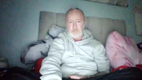 Snapshot of plattsy201283 chatting on March 8, 5:28 pm plattsy201283 online show from March 8, 5:28 pm