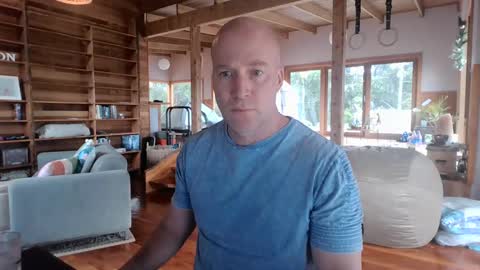 Snapshot of play_time_77 chatting on December 8, 8:09 am play_time_77 online show from December 8, 8:09 am