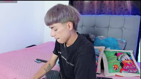 Snapshot of playboy_bunnyy chatting on October 20, 8:53 pm playboy_bunnyy online show from October 20, 8:53 pm