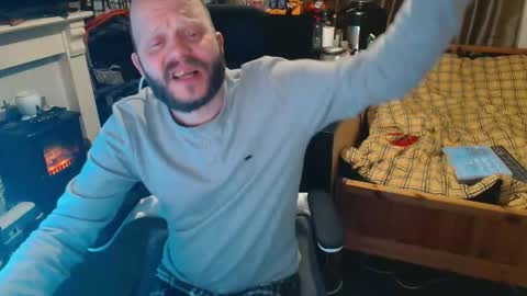 Snapshot of playboy_horny chatting on January 17, 6:51 am playboy_horny online show from January 17, 6:51 am