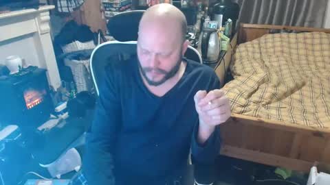 Snapshot of playboy_horny chatting on February 3, 9:42 pm playboy_horny online show from February 3, 9:42 pm