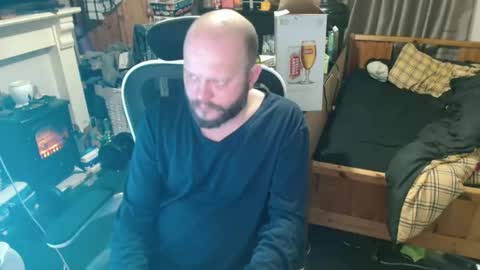 Snapshot of playboy_horny chatting on February 9, 12:14 am playboy_horny online show from February 9, 12:14 am