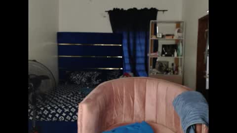 Playfuldollx online show from December 17, 7:25 am