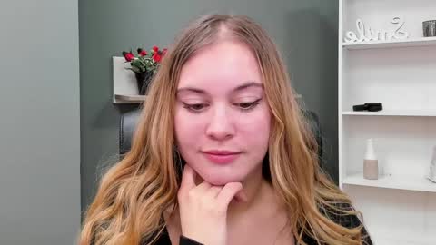 Snapshot of playgirl_valeria chatting on March 9, 8:52 pm Valeria online show from March 9, 8:52 pm