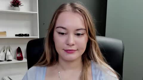 Valeria online show from January 17, 7:35 am