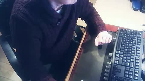 Snapshot of playingch chatting on February 12, 8:20 am littlenounours online show from February 12, 8:20 am