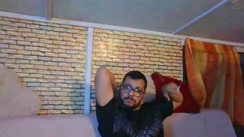 pleas3s_sweet online show from December 4, 6:38 pm