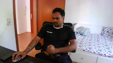 Sam online show from June 24, 8:24 am