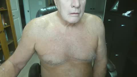 Snapshot of pleeeezeher chatting on January 13, 4:34 pm pleeeezeher online show from January 13, 4:34 pm