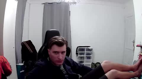 plkrisztian online show from March 19, 1:42 am
