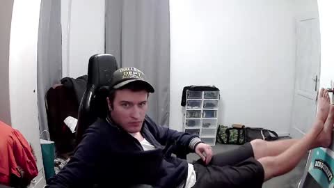 plkrisztian online show from May 18, 11:10 pm