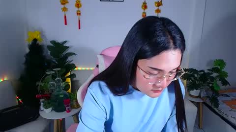 Ploysai online show from January 12, 9:03 am