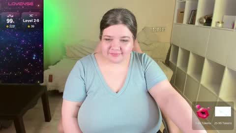 Snapshot of plum_pie__ chatting on December 1, 4:29 pm Alice online show from December 1, 4:29 pm