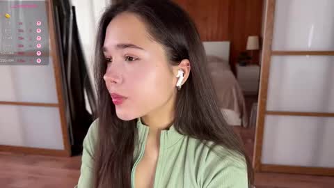 Acey online show from September 22, 4:14 am