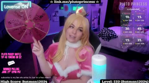 Snapshot of plutoprincess69 chatting on April 11, 7:56 am Pluto Princess online show from April 11, 7:56 am