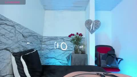 Emi online show from April 18, 12:09 pm