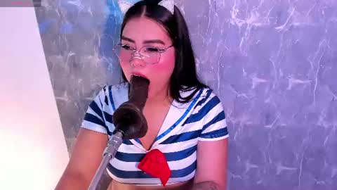Snapshot of pocahontaslatinaa chatting on July 14, 4:28 am pocahonta online show from July 14, 4:28 am