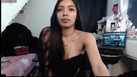 pocahot222 online show from October 3, 1:13 am