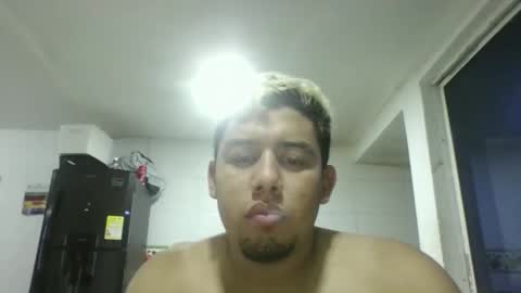 Snapshot of pocahot2512 chatting on February 2, 1:04 am pocahot2512 online show from February 2, 1:04 am