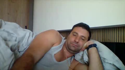 Snapshot of pochivka chatting on April 25, 2:58 pm pochivka online show from April 25, 2:58 pm