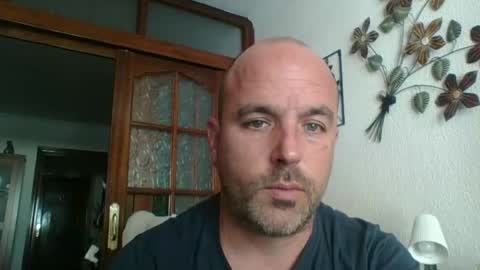 Snapshot of pocoyotop chatting on December 5, 12:22 pm pocoyotop online show from December 5, 12:22 pm