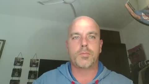 Snapshot of pocoyotop chatting on February 9, 10:54 pm pocoyotop online show from February 9, 10:54 pm