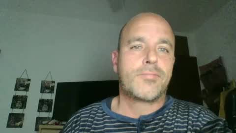 Snapshot of pocoyotop chatting on March 1, 12:17 am pocoyotop online show from March 1, 12:17 am